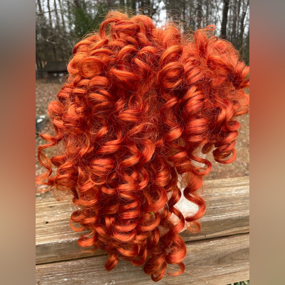 Vibrant Orange Curly Wig….. Synthetic - Picture 4 of 7
